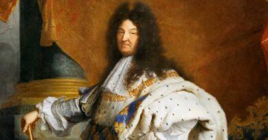 Portrait du roi Louis XIV en costume de sacre peint par Hyacinthe Rigaud en 1701