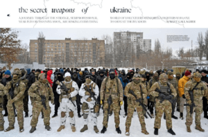 Ces combattants de Kiev sont armés de manière homogène d’armes de type M4 de différents modèles, avec des accessoires (silencieux, désignateur électronique, lunettes optiques, crosses ergonomiques…)