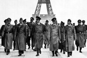 Dimanche 23 juin 1940 : « Paris in deutscher Hand ! » proclament fièrement les actualités allemandes